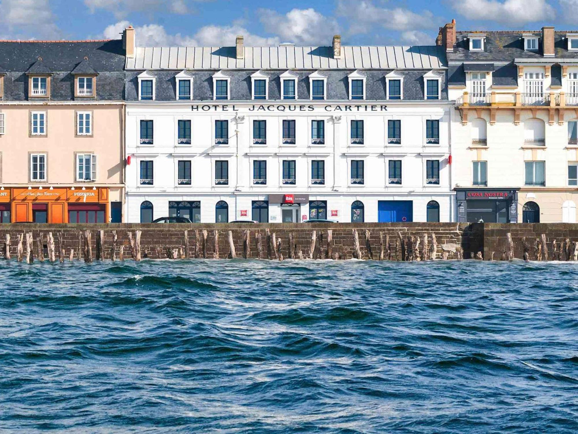 Ibis Saint Malo Plage Hotel Exterior photo